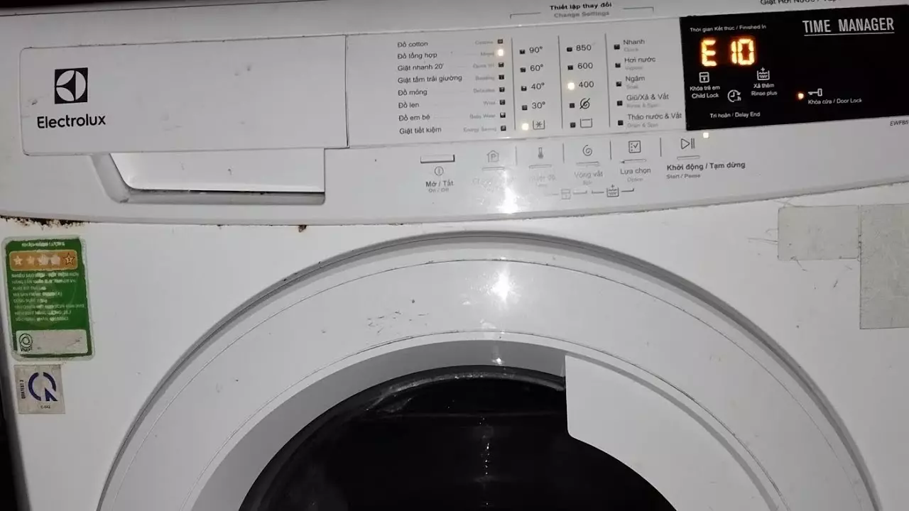 Máy giặt Electrolux lỗi E10