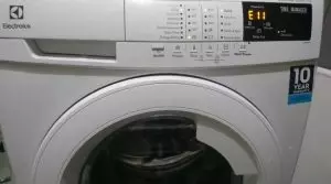 Máy giặt Electrolux lỗi E11