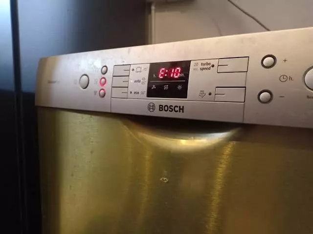 Máy rửa bát Bosch lỗi E10